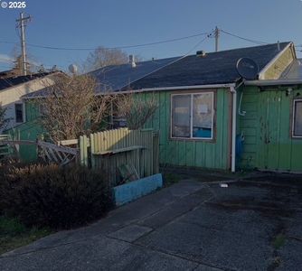 710 Laurel St, Florence, OR, 97439