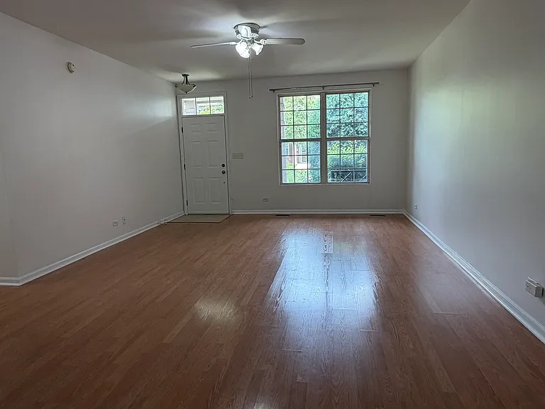 10215 Camden Ln #H — Photo 2