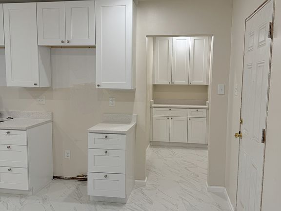 Kitchen. Appliances to be installed on Oct 29.