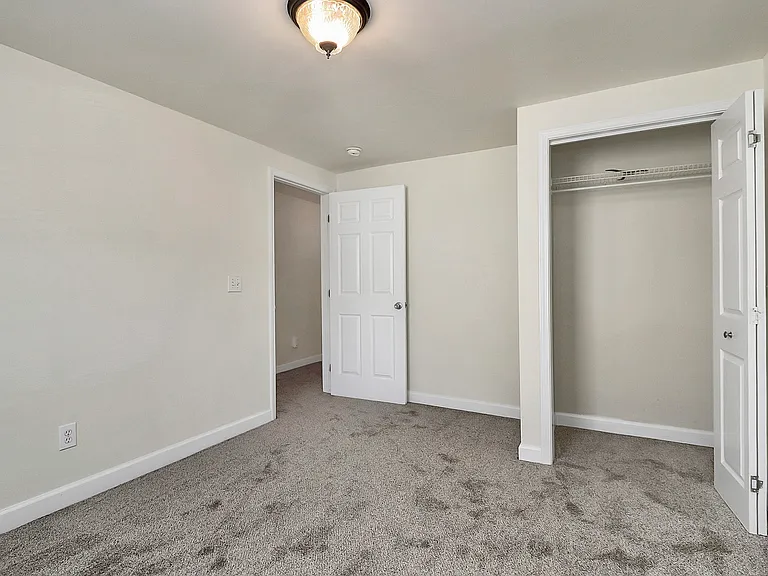 1005 Rainbow Dr — Photo 26