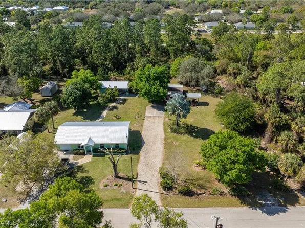 420 S Cypress St, Labelle, FL 33935