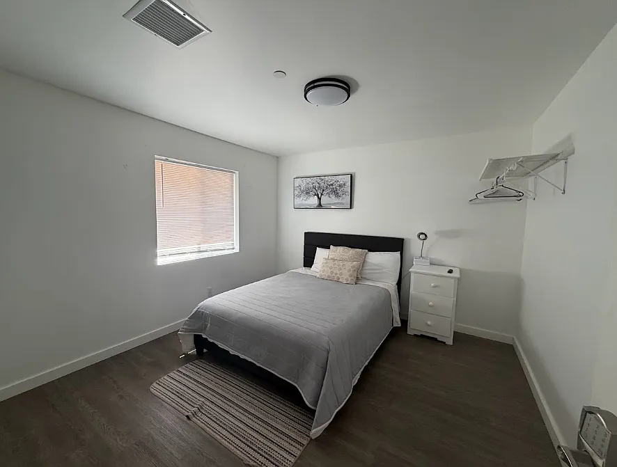 2 bed, $2,800 — Photo 4