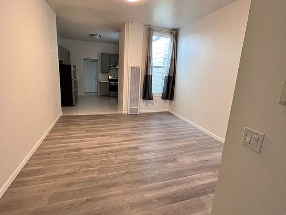 3rd image of 1730 Oakdale Ave #1732-A