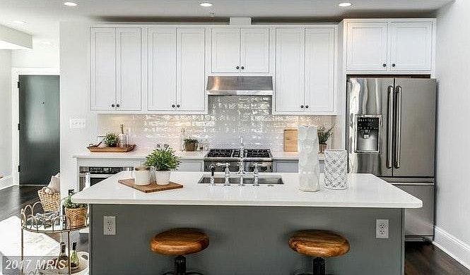 Beautiful Modern Kitchen