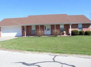 16966 Holiday Cir, Boonville, MO 65233