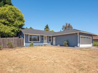 8799 Lancaster Dr, Rohnert Park, CA 94928