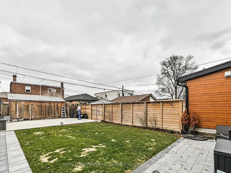 31 Lesmount Ave — Photo 23