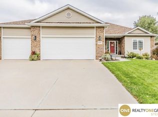 16420 Birch Ave, Omaha, NE 68136