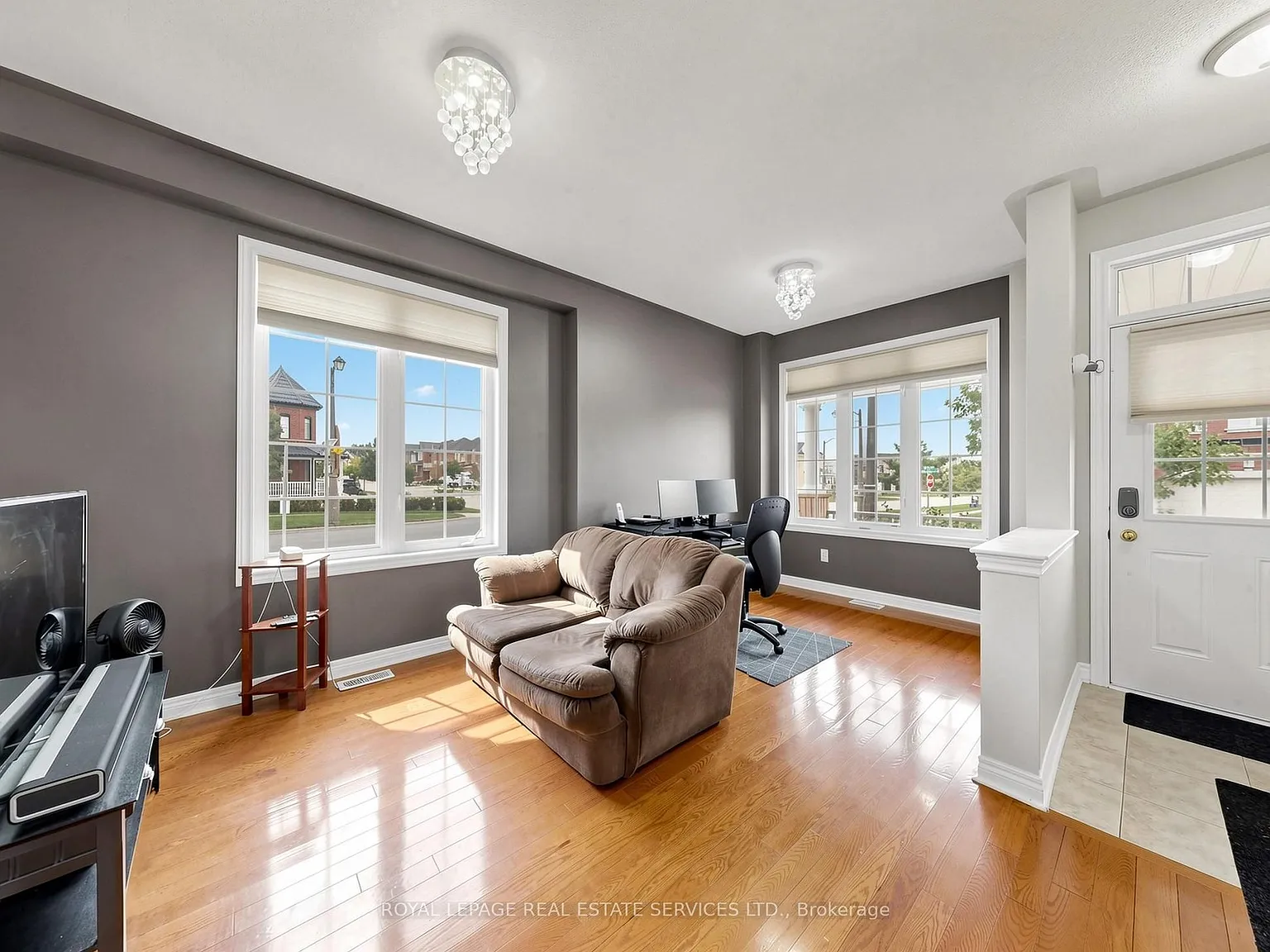 4 bed, $3,300 — Photo 4