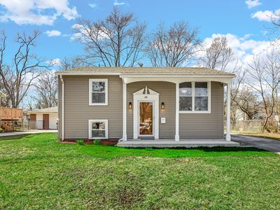 100 S Spruce Ln, Glenwood, IL, 60425