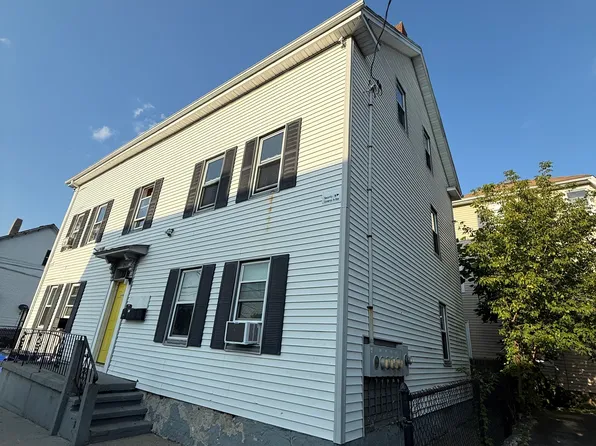 250 John St #1S, Fall River, MA 02721