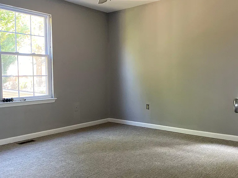 7953 Innkeeper Dr — Photo 8