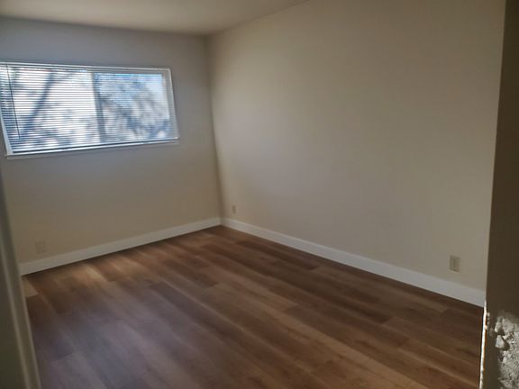 5th image of 1590 Detroit Ave #3B