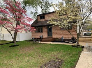 348 Park Ave, Old Bridge, NJ 08857