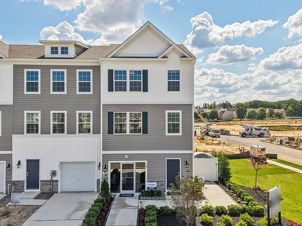 198 Sandy Ridge Rd, Sicklerville, NJ 08081