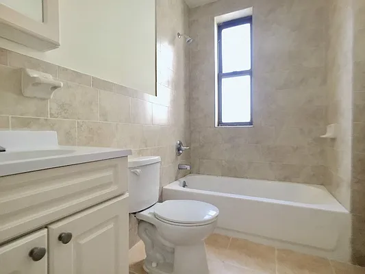 Rented by Sovereign Associates | media 12