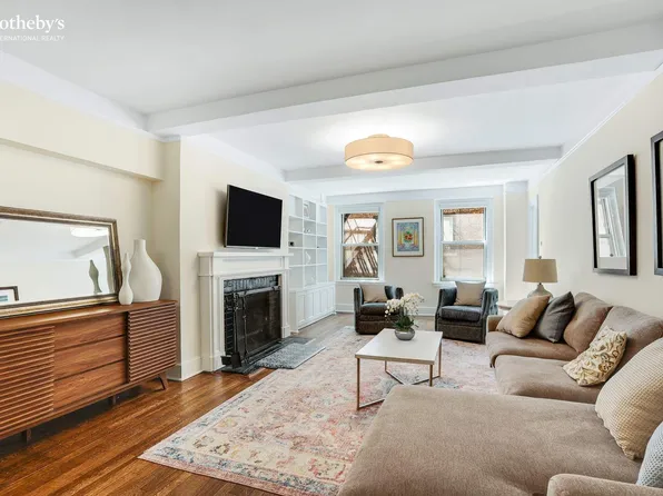 434 East 52nd Street 6D image 2 of 9