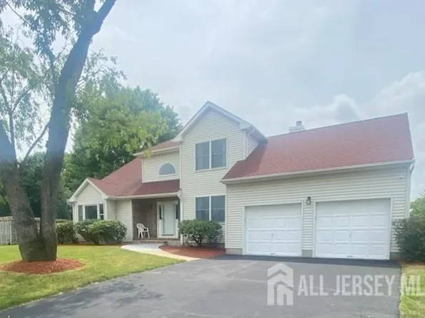 335 Saint Marks Ave, Piscataway, NJ 08854