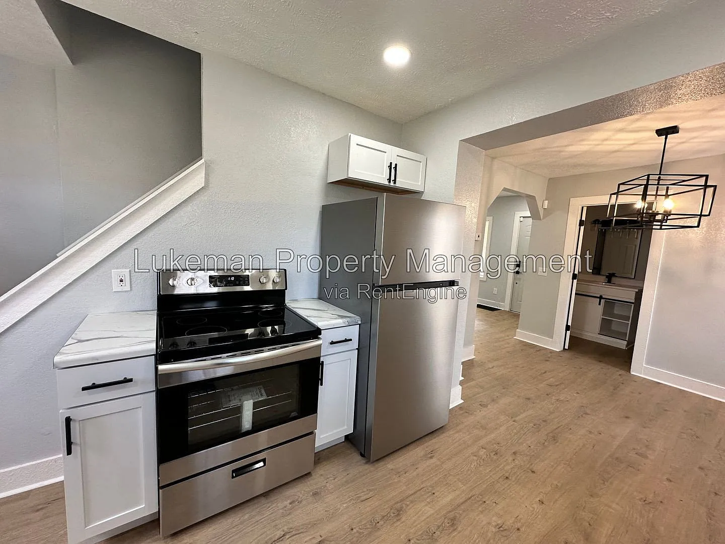 4 bed, 1.0 bath, 726 sqft, $1,750 — Photo 2