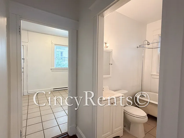 4027 Edwards Rd #4 — Photo 10