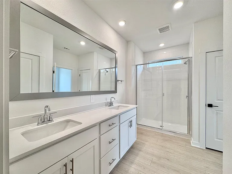 1937 Crooked Creek St — Photo 24