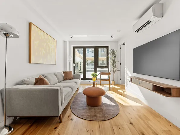 924 Lafayette Avenue image 1 of 16