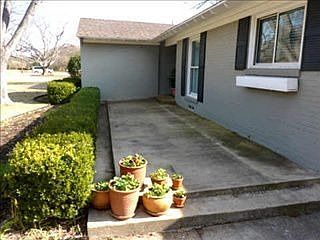 1st image of 4016 Highgrove Dr