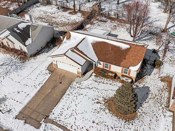 2nd image of 1524 Bishop Dr