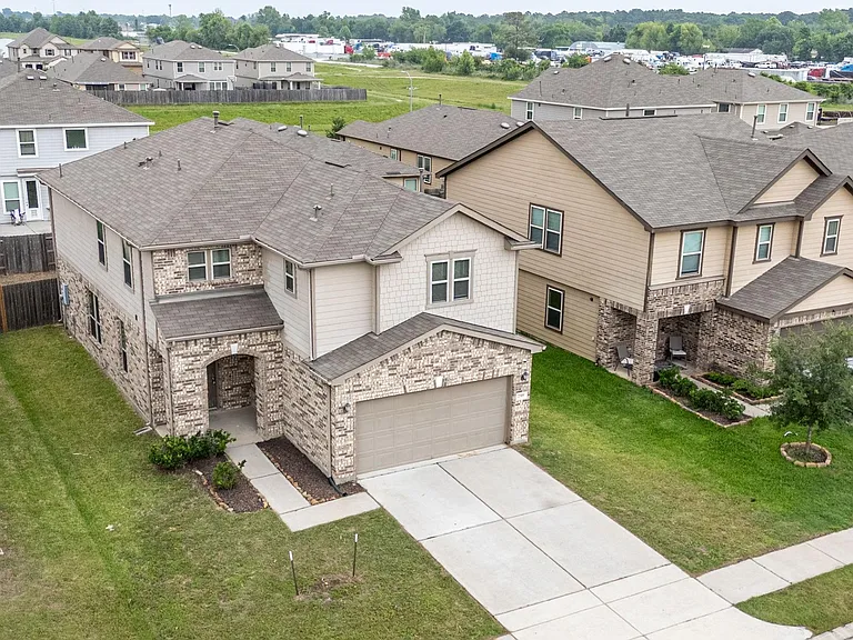 2518 Boxwood Park Ln — Photo 8