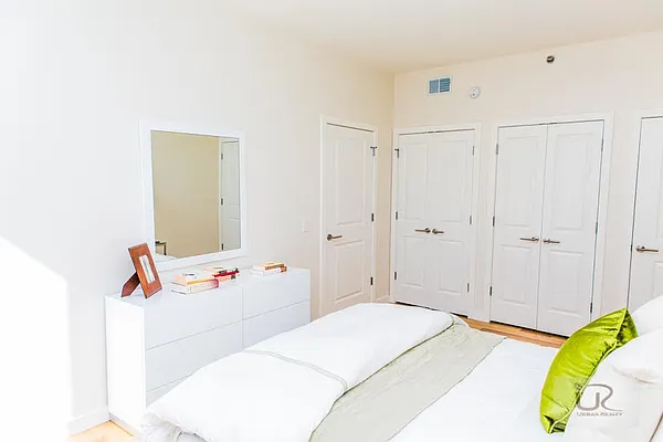 Rented by Urban Realty NYC | media 22