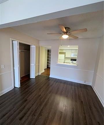 4th image of 1316 Aline St #30