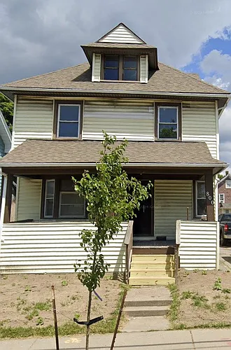 800 Avenue D Photo 1