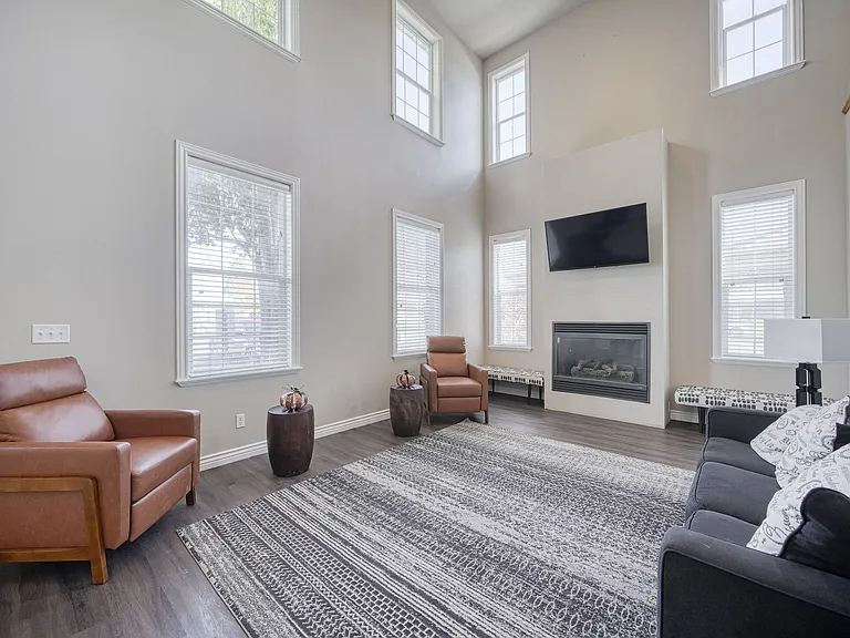 Stone Brook Apartments — Photo 49