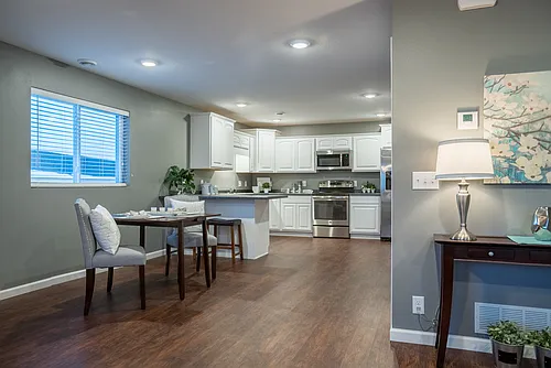 Creekside Townhomes Photo 1