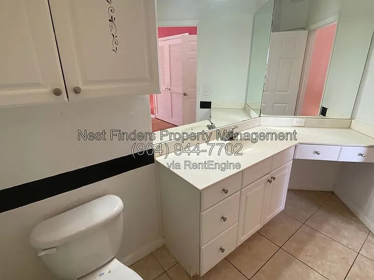8539 Gate Pkwy W #122 — Photo 26