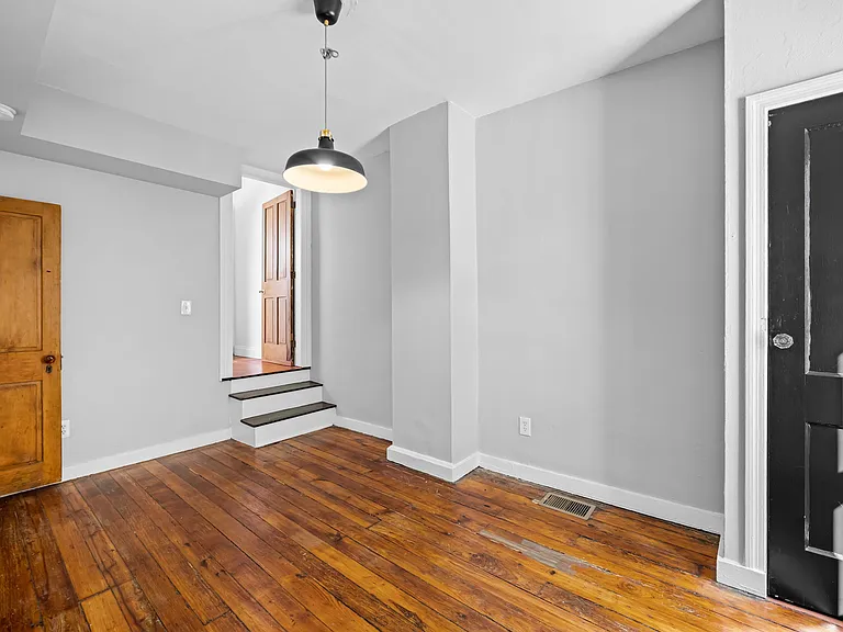 1427 Bolton St #2 — Photo 23