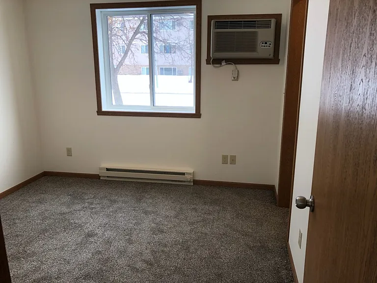 1211 34th Street Cir S — Photo 12