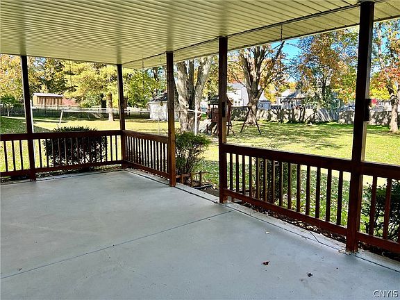 3rd image of 6311 Jane Ln