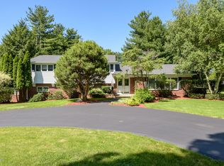 555 N Kalamazoo Ave, Marshall, MI