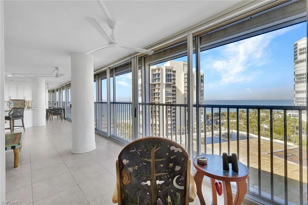 3 bed, 3.0 bath, 2700 sqft, $23,000 — Photo 1