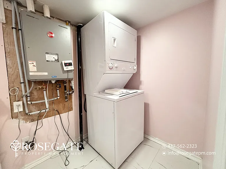 49 College Cres #2 — Photo 28