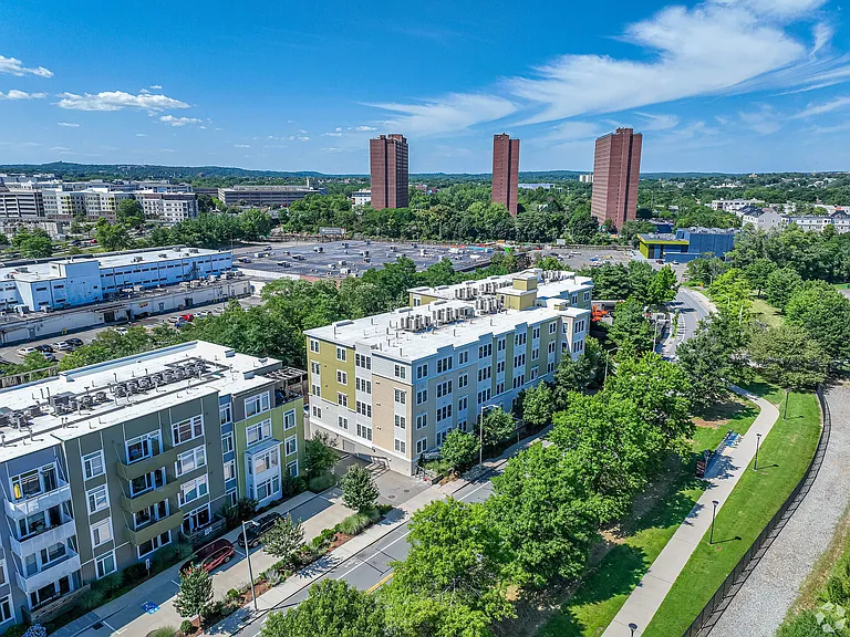 Park87 Apartments — Photo 41