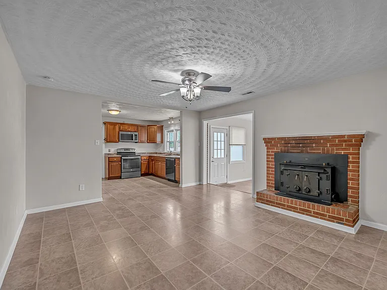 525 Dove Dr — Photo 11