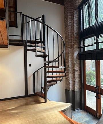 3rd image of 1107 S Peters St APT 124