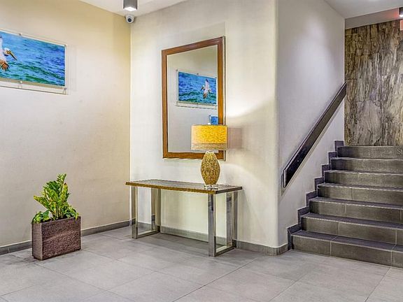 5th image of 864 Avenue Ashford #712