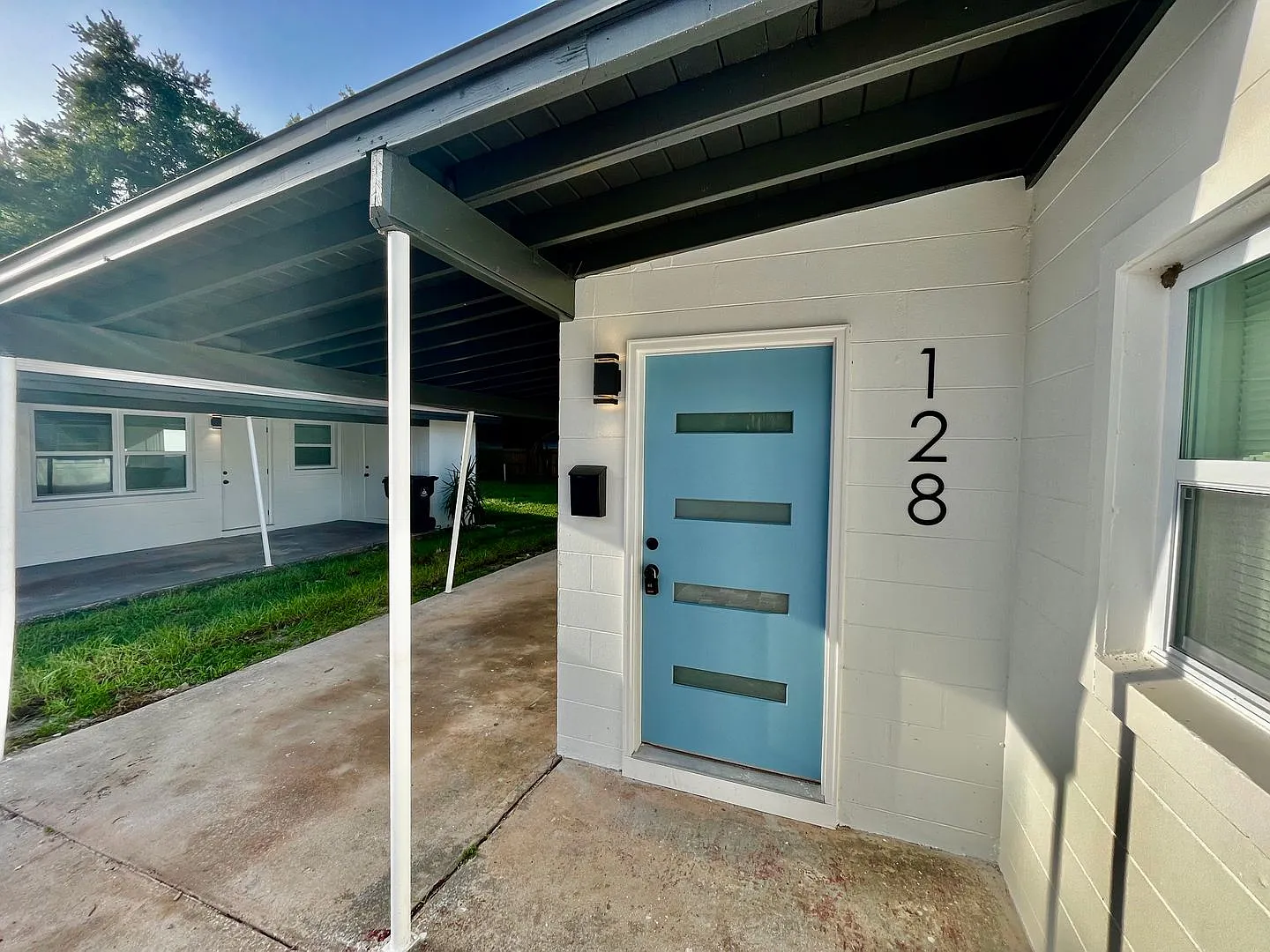 126-132 E Harding Street — Photo 1