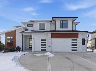 16964 S Elmridge St, Olathe, KS 66062