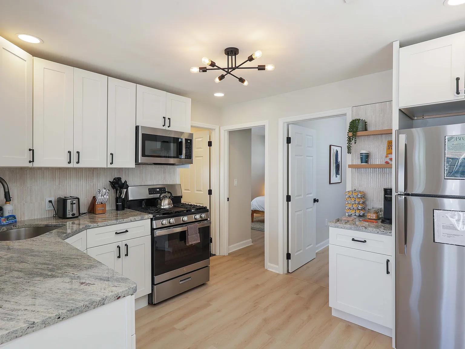 2 bed, 934 sqft, $2,500 — Photo 4
