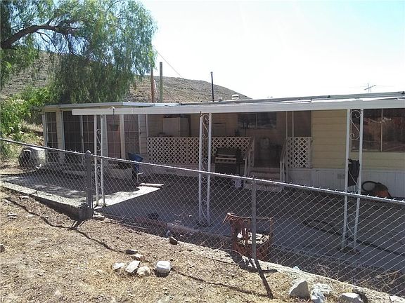 4th image of 26424 Melba Ave