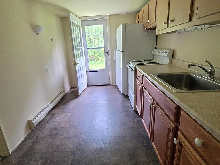 2101 Hill Rd #28 — Photo 5